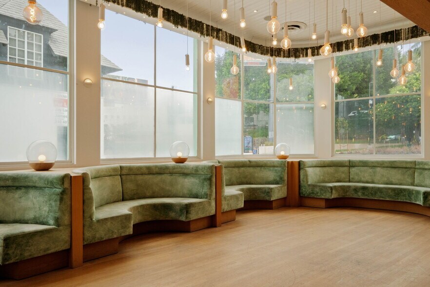 More Photos Of 8768 W Sunset Blvd, West Hollywood General Retail For Sale