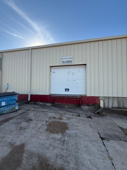 More Photos Of 214 N Railroad St, Mexia Office For Sale