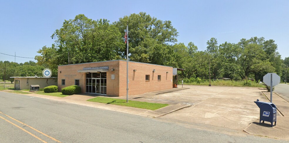 More Photos Of 439 Resident St, Cotton Valley Post Office For Sale