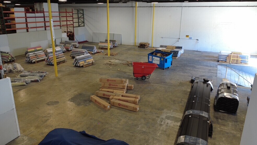 More Photos Of 2170-2290 W 8th Ave, Hialeah Warehouse For Lease