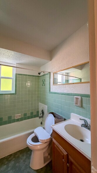 More Photos Of 2894-2898 Harrison Ave, Cincinnati Apartments For Sale