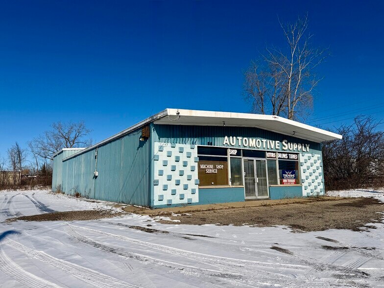 More Photos Of 2931 E Court St, Flint Specialty For Sale