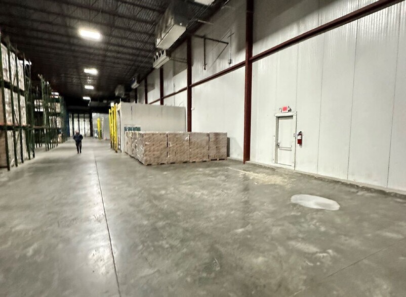 More Photos Of 25 Bonhomie Rd, Hattiesburg Refrigeration Cold Storage For Lease