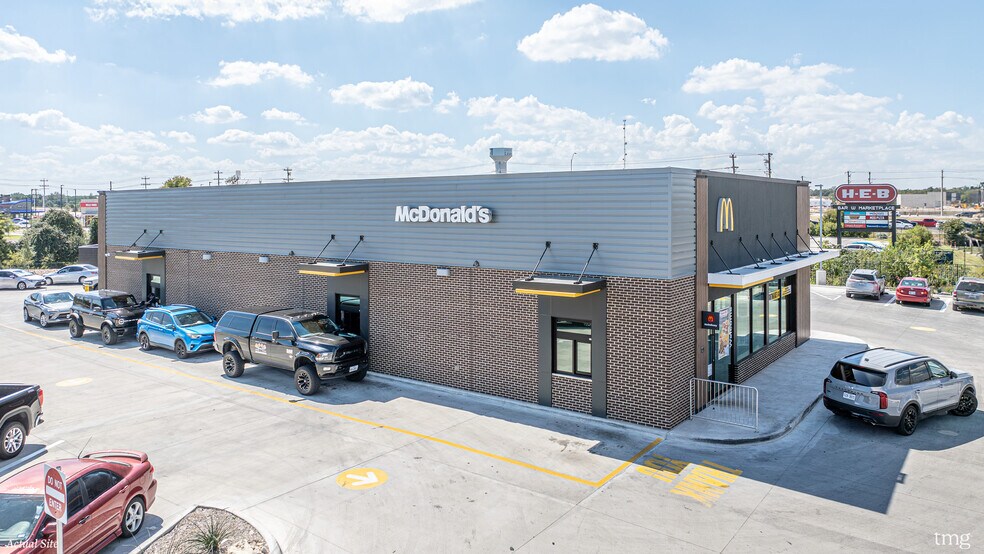 More Photos Of 8221 W State Highway 29, Georgetown Freestanding For Sale