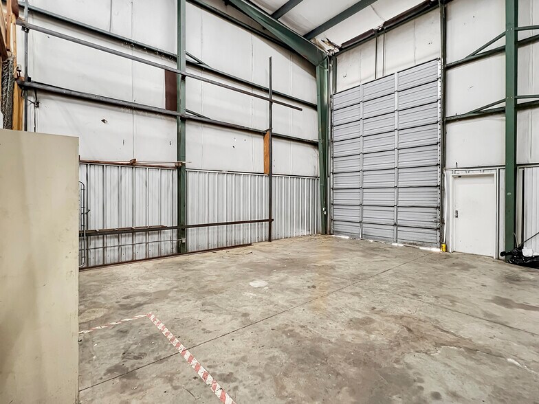 More Photos Of 1831 James I Harrison Jr Pky E, Tuscaloosa Light Manufacturing For Lease