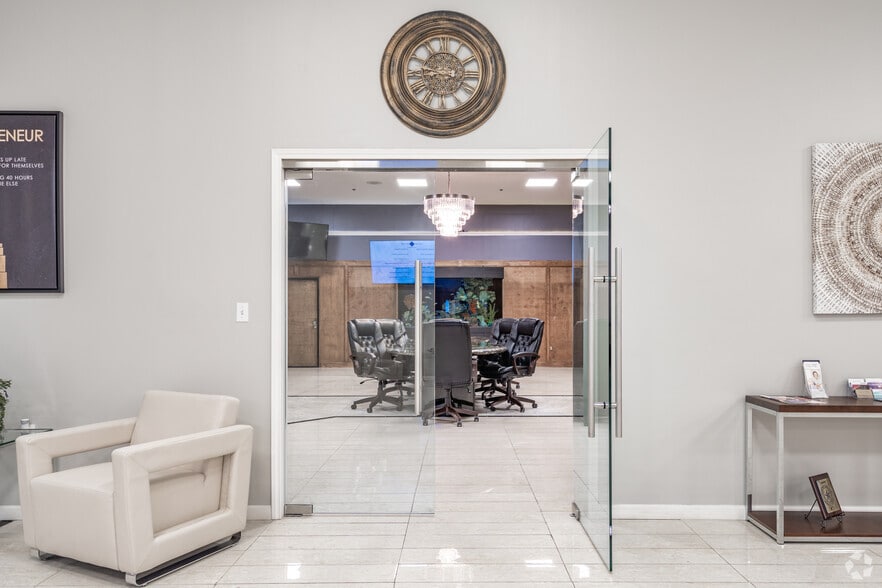 More Photos Of 10000 Emmett F Lowry Expy, Texas City Unknown For Lease