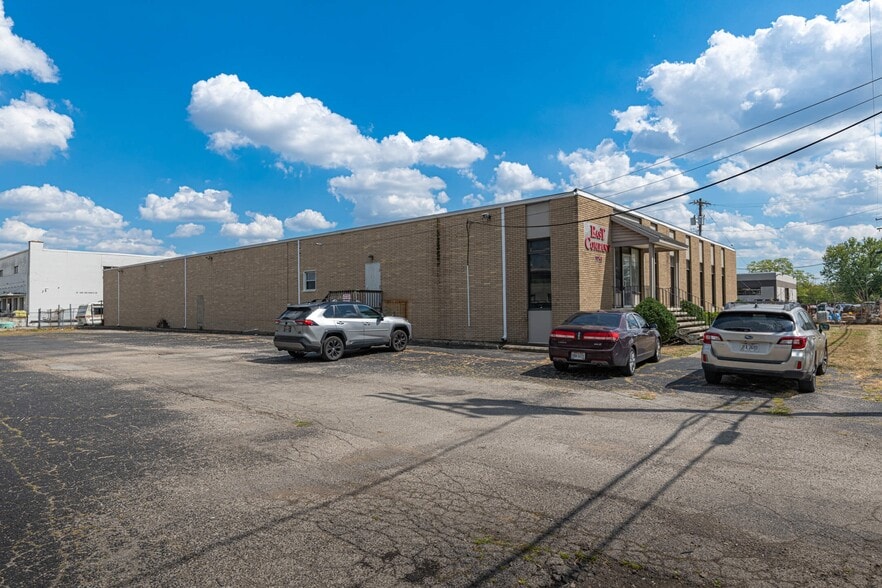More Photos Of 1240 Stanley Ave, Dayton Warehouse For Sale