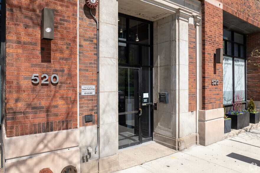 More Photos Of 520 W Erie St, Chicago Office For Sale
