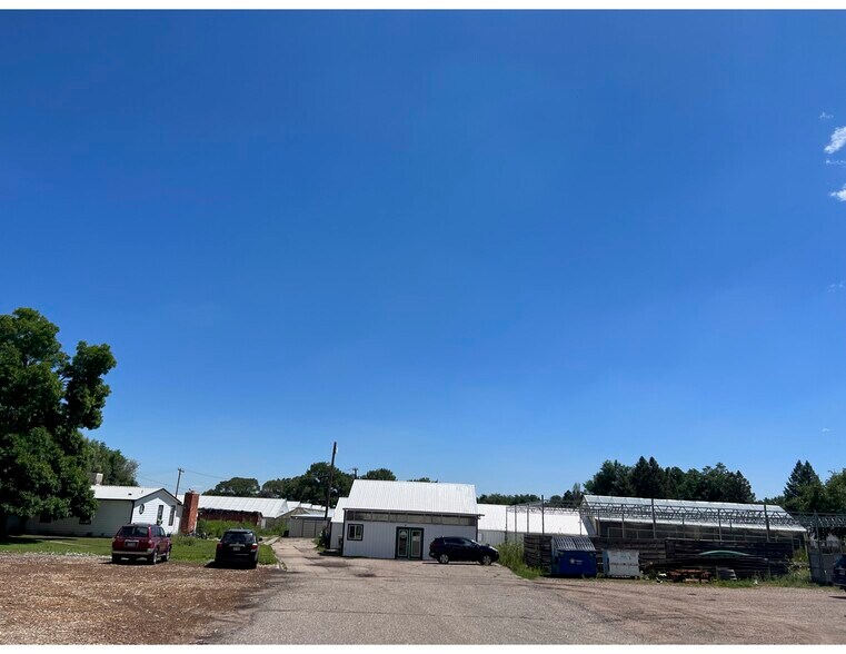 More Photos Of 900 N Taft Hill Rd, Fort Collins Showroom For Lease