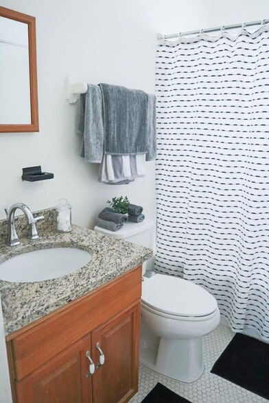 More Photos Of 172 N County Rd, Palm Beach Apartments For Sale