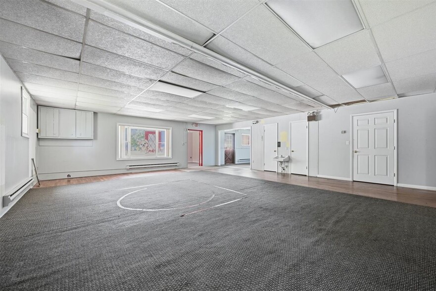 More Photos Of 90 N Franklin St, Pen Argyl Office Residential For Sale