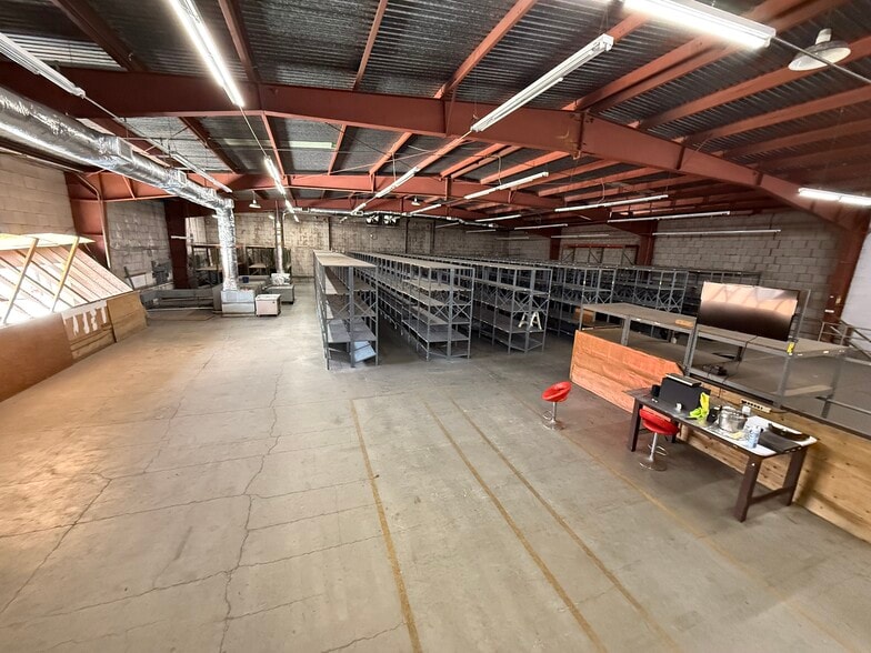 More Photos Of 2840 Mokumoa St, Honolulu Warehouse For Sale