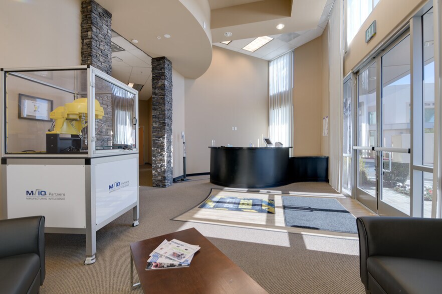 More Photos Of 1910 Palomar Point Way, Carlsbad Unknown For Lease