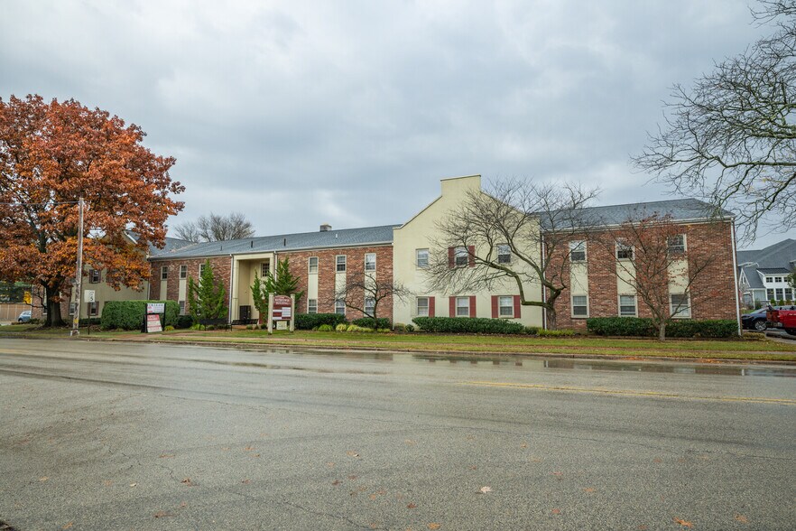 Primary Photo Of 6198 Butler Pike, Blue Bell Medical For Lease