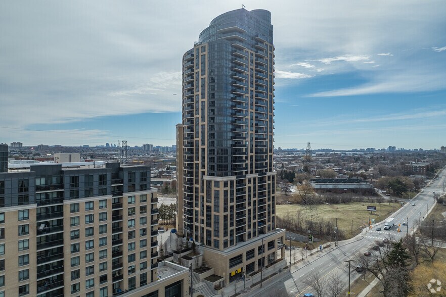 Primary Photo Of 2 Vena Way, Toronto Apartments For Lease
