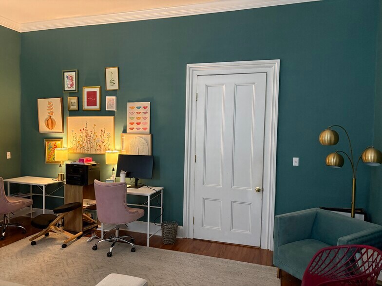 More Photos Of 325 N Milledge Ave, Athens Office For Sale