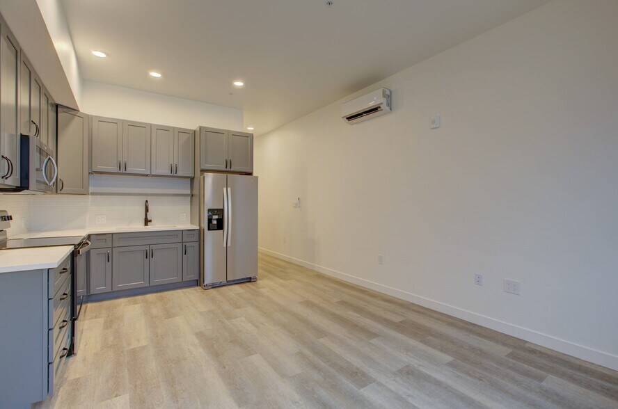 More Photos Of 1775 S Pearl St, Denver Apartments For Sale