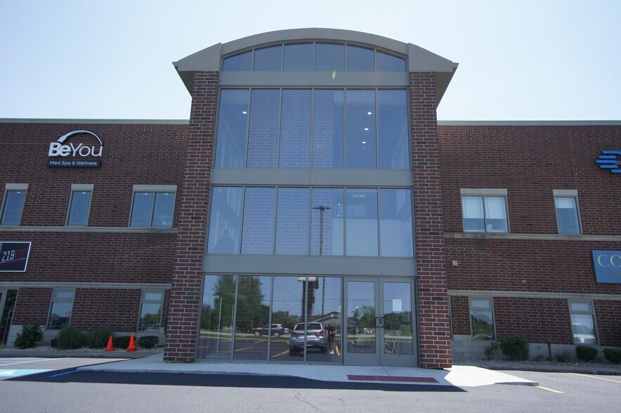 More Photos Of 14785 W 101st Ave, Dyer Medical For Lease