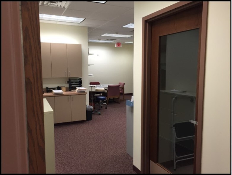 More Photos Of 1882 New Scotland Rd, Slingerlands Medical For Lease