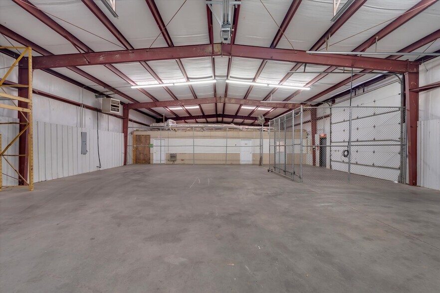 More Photos Of 3361 Highway 29 N, Belton Warehouse For Sale