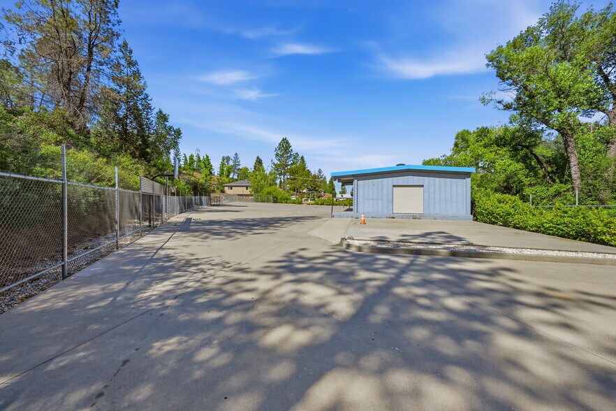 More Photos Of 1025 Idaho Maryland Rd, Grass Valley Warehouse For Lease