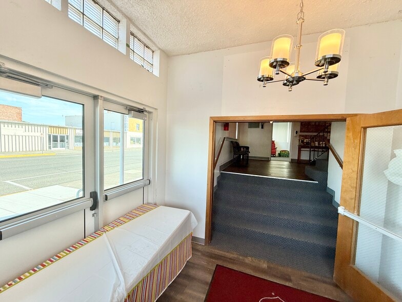 More Photos Of 303 W Clark St, Pasco Religious Facility For Sale