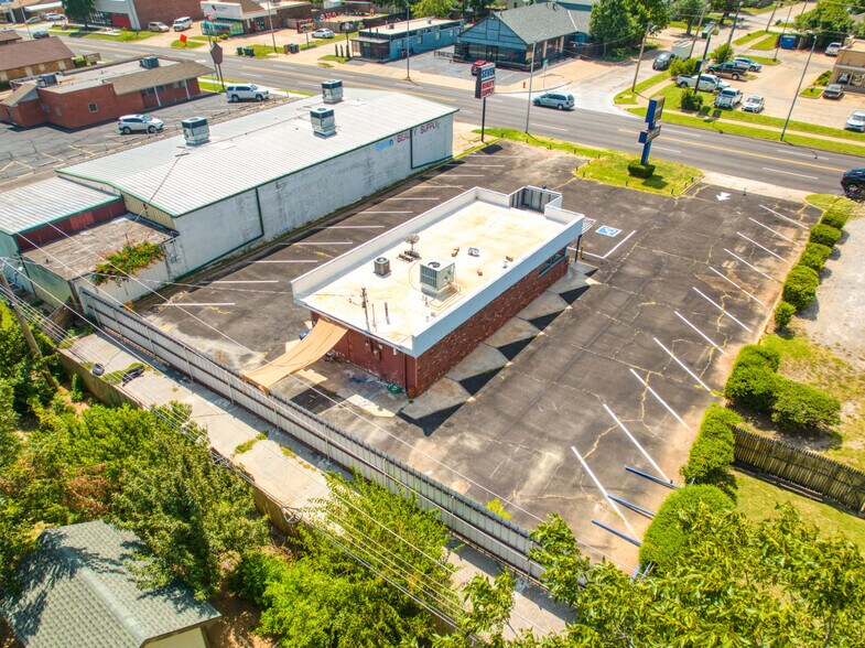 More Photos Of 1215 W Britton Rd, Oklahoma City Auto Dealership For Sale