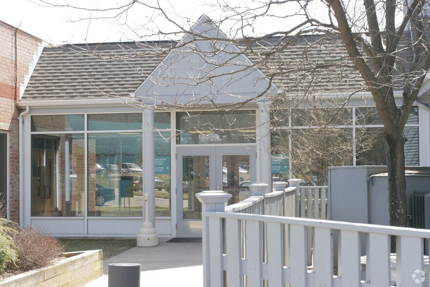 More Photos Of 520 Saybrook Rd, Middletown Medical For Lease
