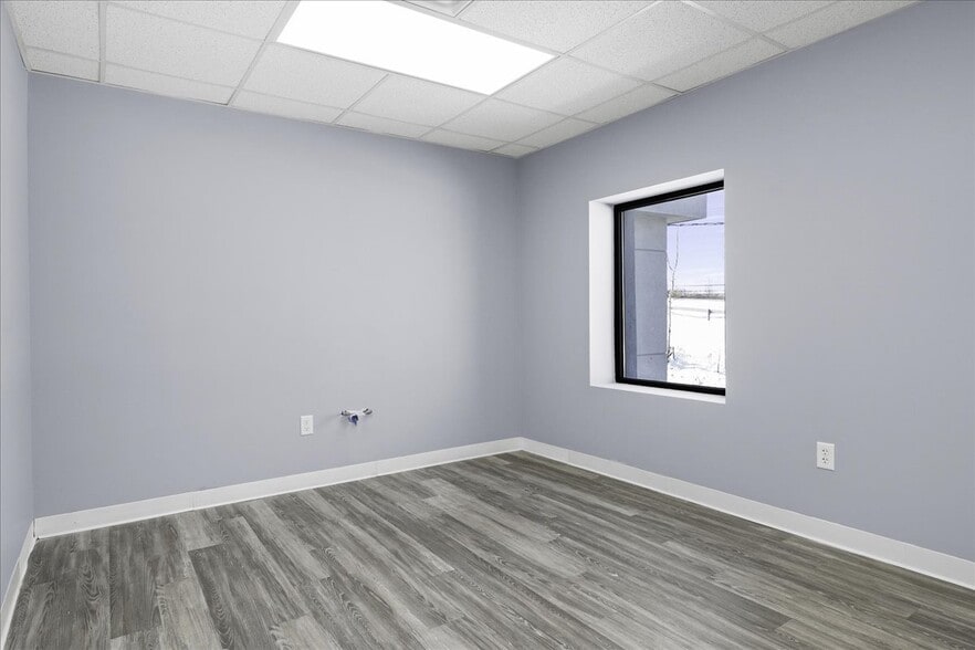 More Photos Of 2001 Route 17M, Goshen Medical For Lease
