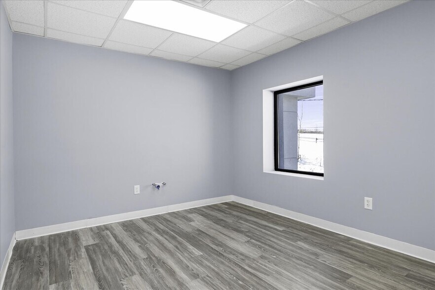 More Photos Of 2001 Route 17M, Goshen Medical For Lease