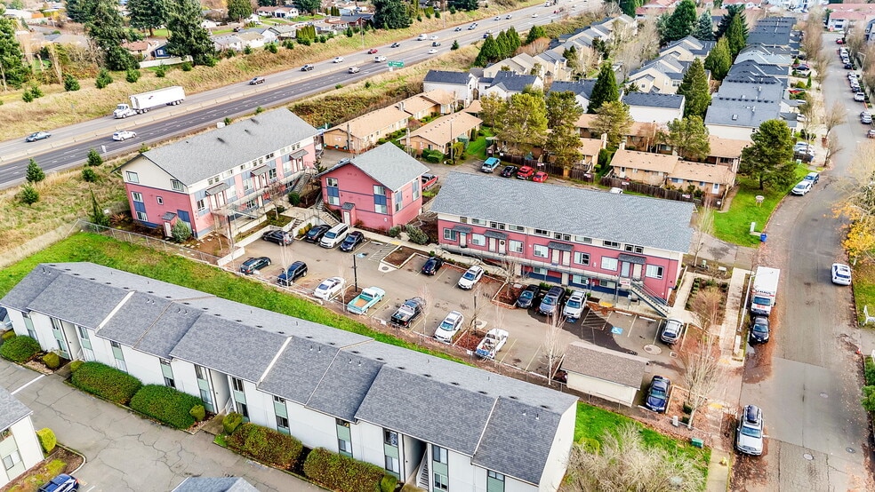 More Photos Of 5750 NE 34th St, Vancouver Apartments For Sale