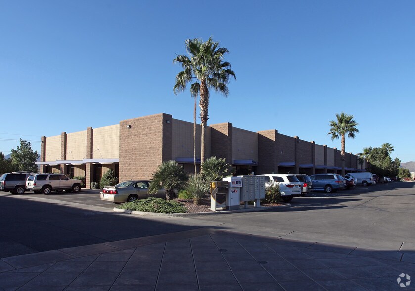 More Photos Of 7620 N Hartman Ln, Tucson Research And Development For Lease