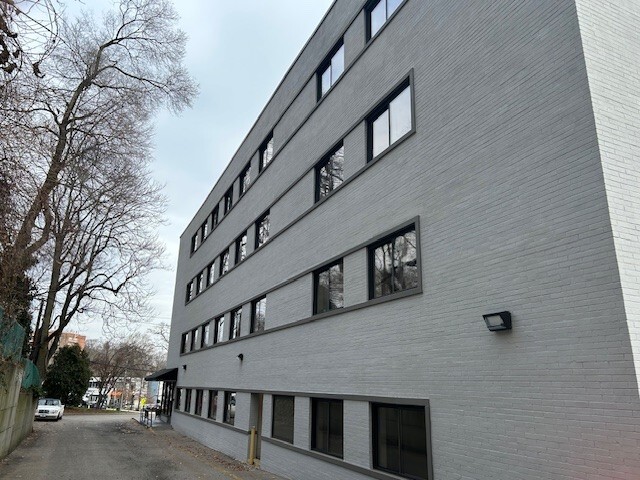 More Photos Of 250 E Hartsdale Ave, Hartsdale Office For Lease