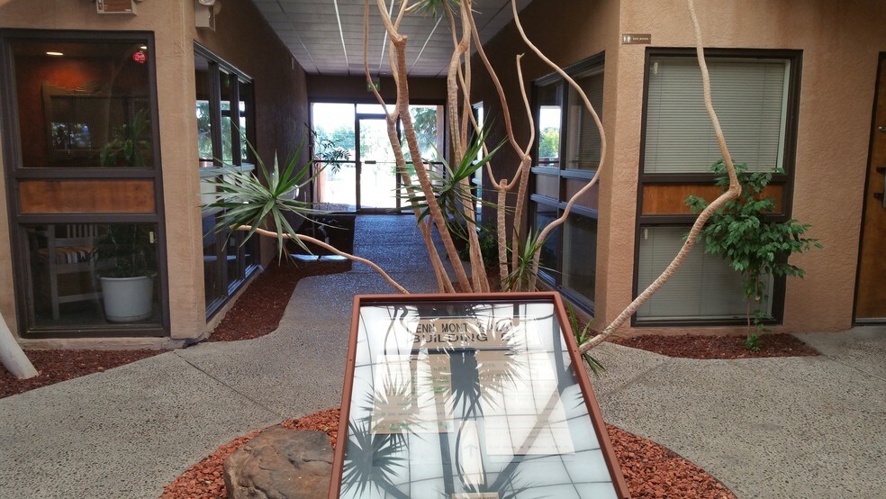 More Photos Of 7520 Montgomery Blvd NE, Albuquerque Medical For Lease