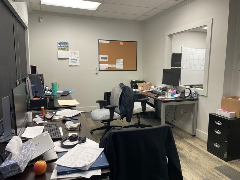 More Photos Of 9295 198th St, Langley Twp Warehouse For Sale