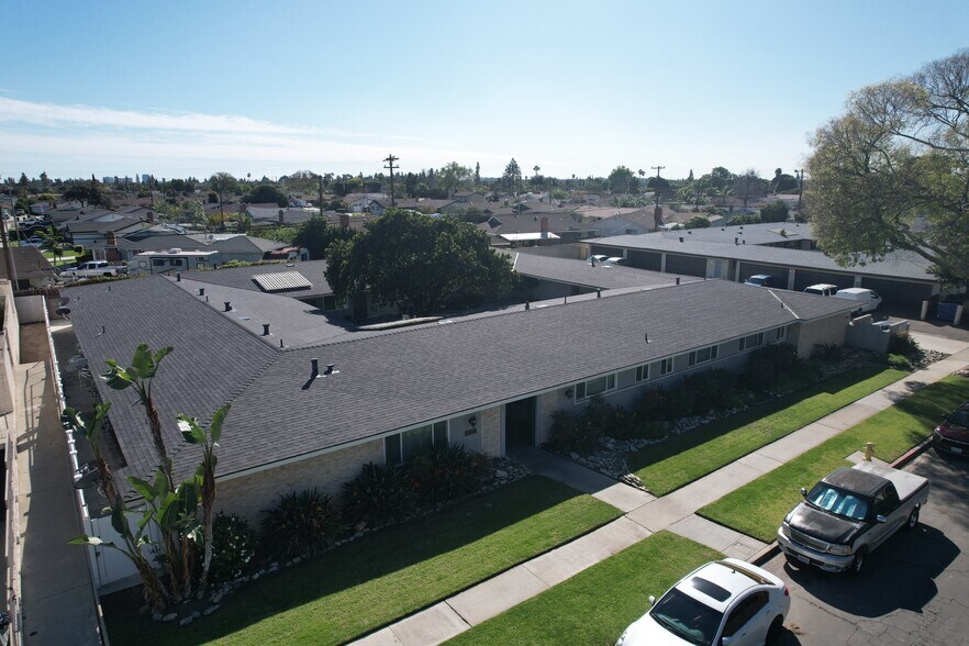 More Photos Of 2228 E Westport Dr, Anaheim Apartments For Sale