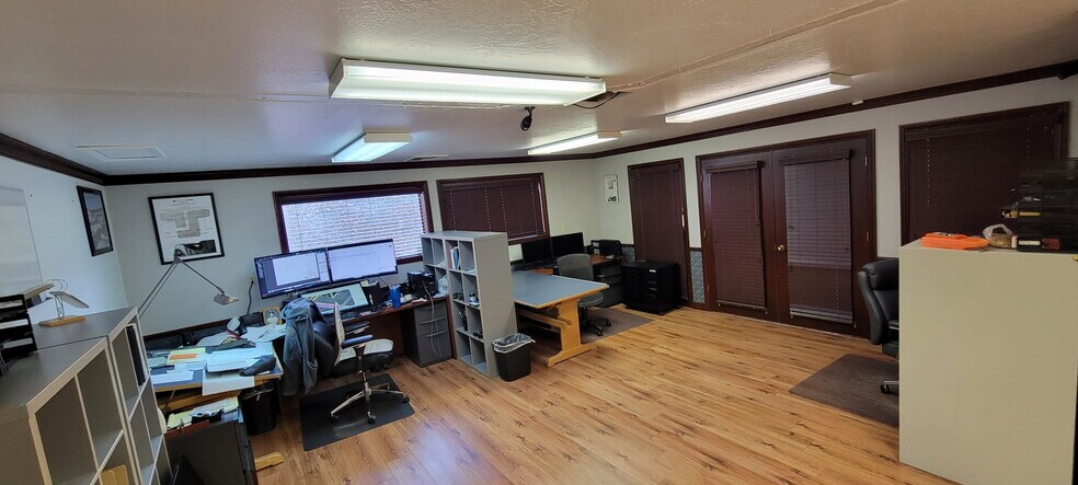 More Photos Of 887 S Orem Blvd, Orem Office For Sale