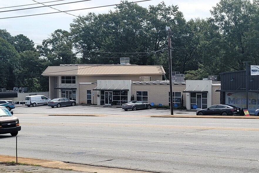 Primary Photo Of 1247-1251 S Pleasantburg Dr, Greenville Office For Lease