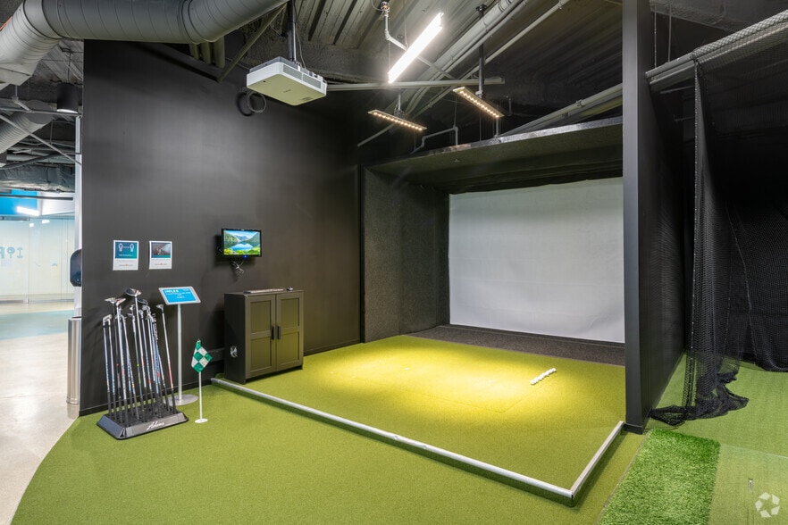 More Photos Of 900 Chelmsford St, Lowell Office For Lease