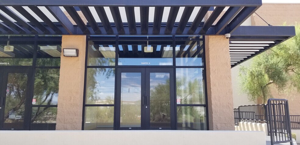 More Photos Of 34215 N Black Mountain Pky, Cave Creek Self Storage For Lease