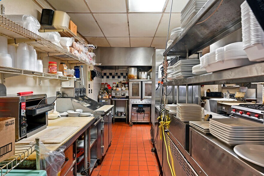 More Photos Of 2578 E Chestnut Ave, Vineland Restaurant For Sale