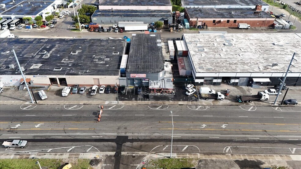 More Photos Of 3595 NW 54th St, Miami Warehouse For Sale
