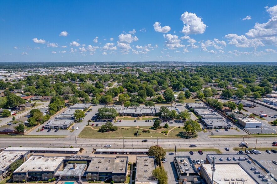 More Photos Of 4815-4821 S Sheridan Rd, Tulsa Unknown For Lease