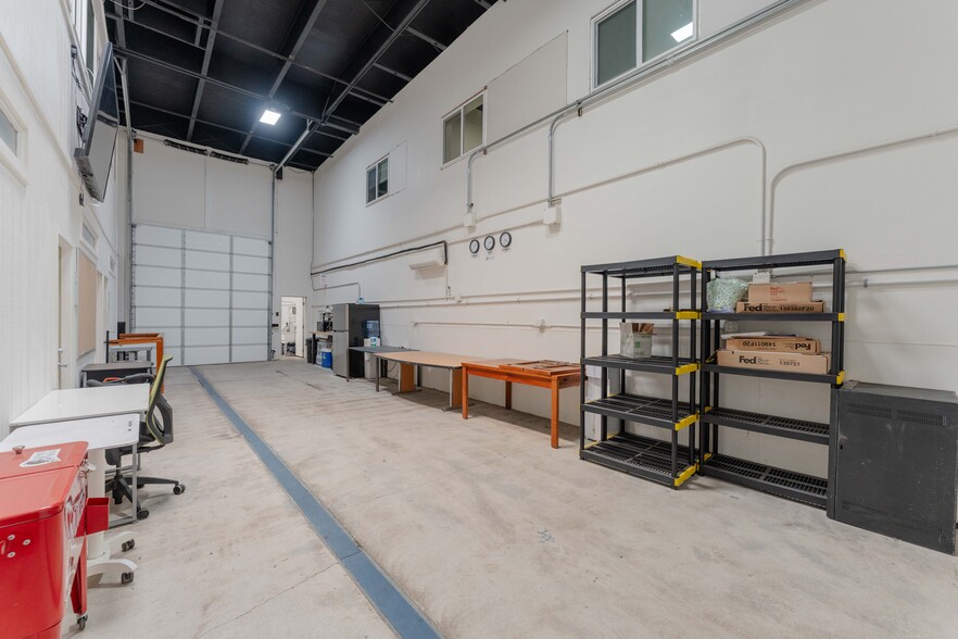 More Photos Of 99-1245 Halawa Valley St, Aiea Warehouse For Sale