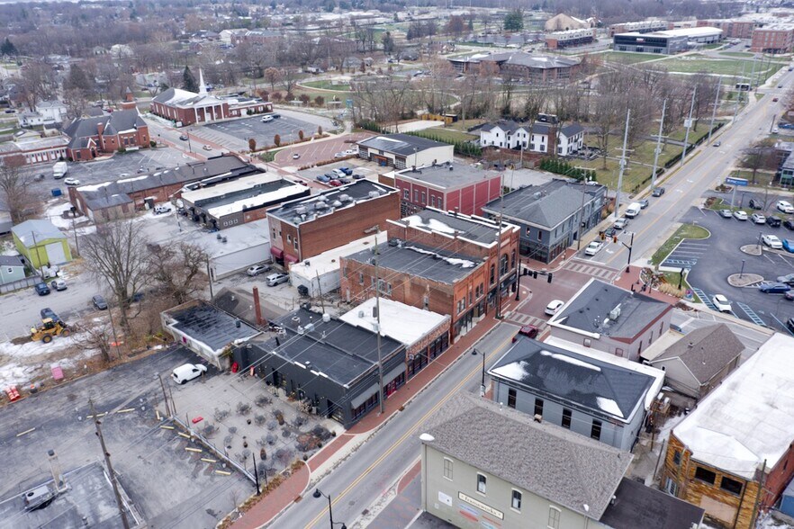 More Photos Of 137 S Madison Ave, Greenwood Storefront For Sale