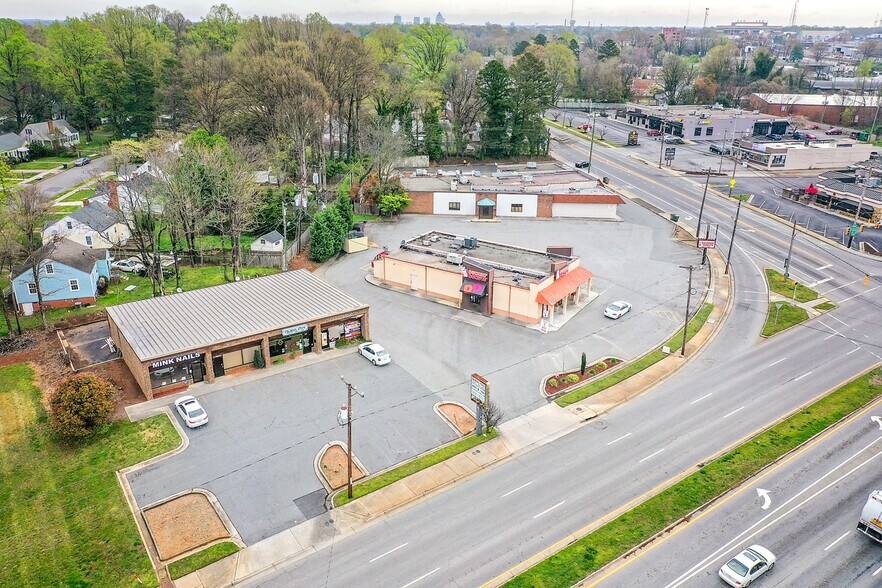 More Photos Of 3100-3274 Spring Garden St, Greensboro Unknown For Lease