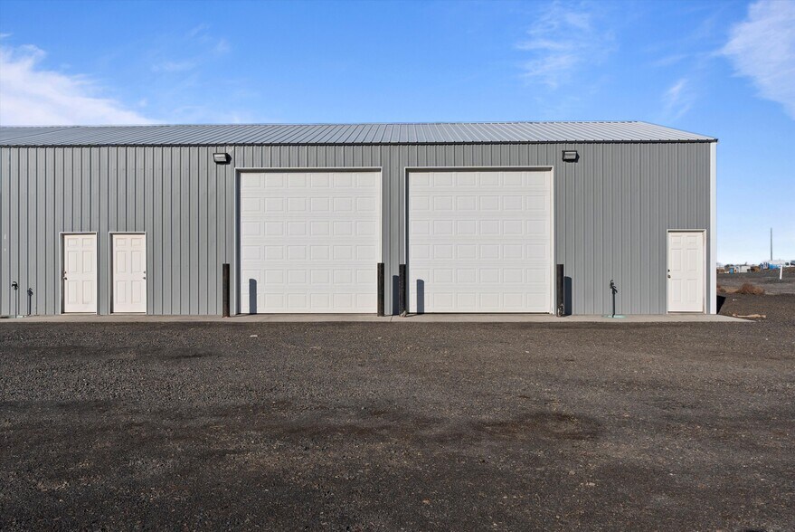 More Photos Of 221 Hamilton Rd, Moses Lake Warehouse For Lease