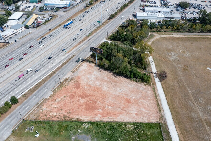 More Photos Of 11324 Eastex fwy, Houston Land For Sale