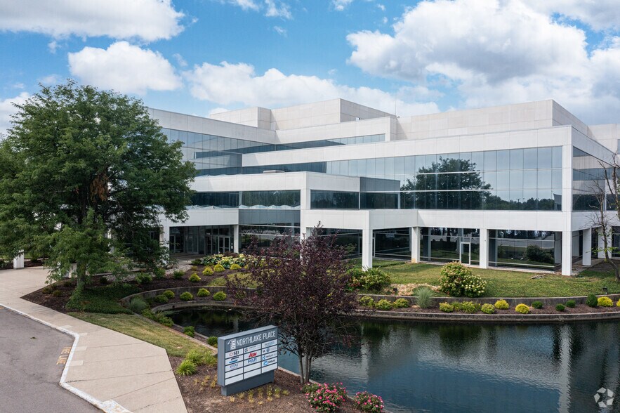 More Photos Of 11500 Northlake Dr, Cincinnati Office For Lease