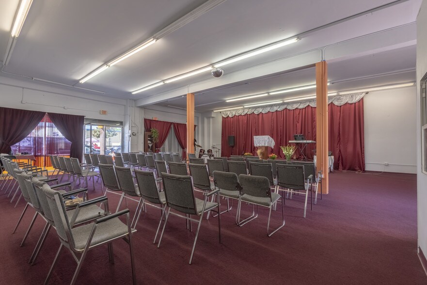 More Photos Of 4620 S Central Ave, Los Angeles Storefront For Sale